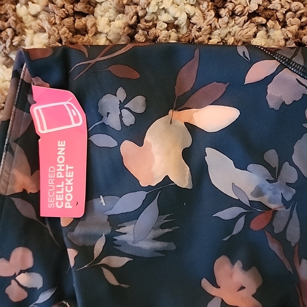 Marika Capri pocket leggings super soft stretchy 2x teal NWT